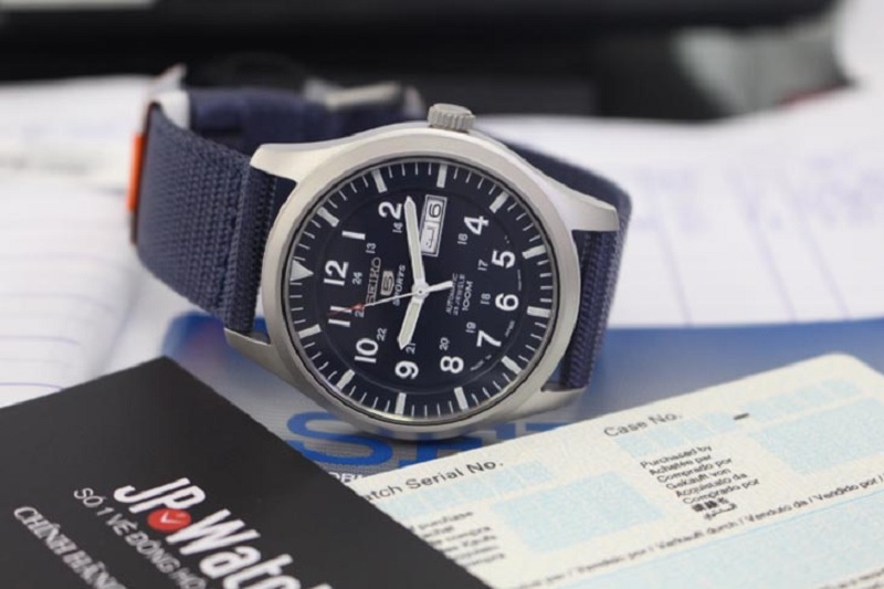 Trọng lượng đồng hồ